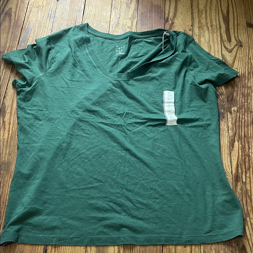 a new day Forest Green V-Neck Short Sleeve Tee
